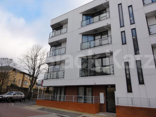 			NEW INSTRUCTION, 2 Bedroom, 1 bath, 1 reception Apartment			 Gloucester Court, Rowcross Street, Bermondsey